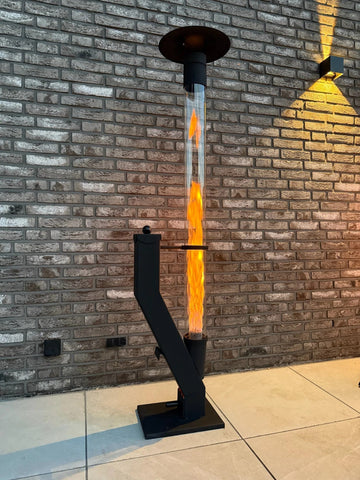 Etsitkö edullista terassilämmitystä? Tutustu Flamesa-ulkopellettitakkoihin